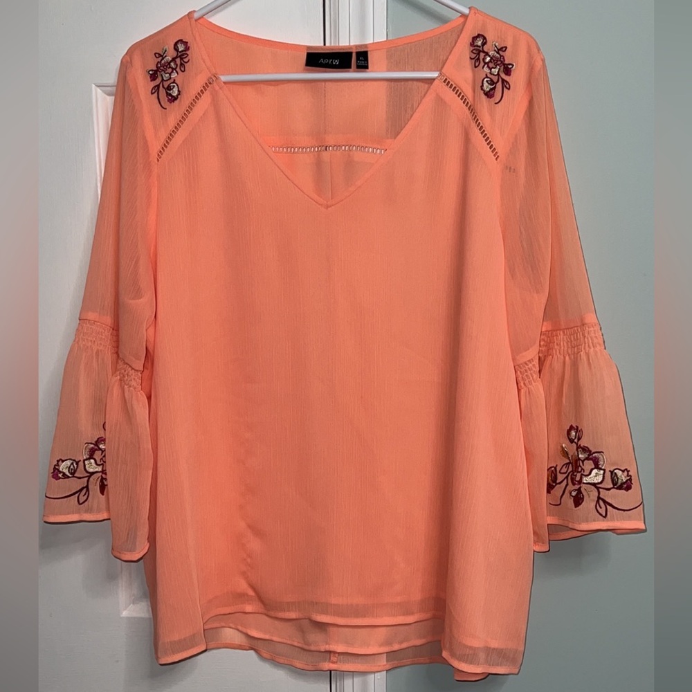 APT.9 Floral Peach Colored Dress Top